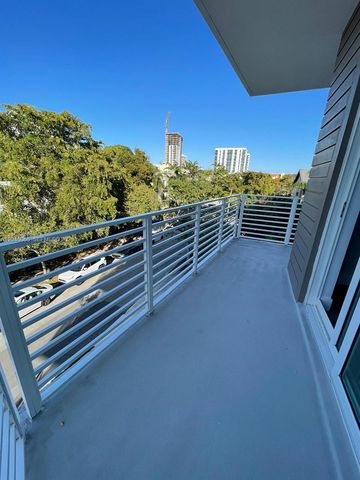 1938 Jackson Street 301, Hollywood, FL 33020