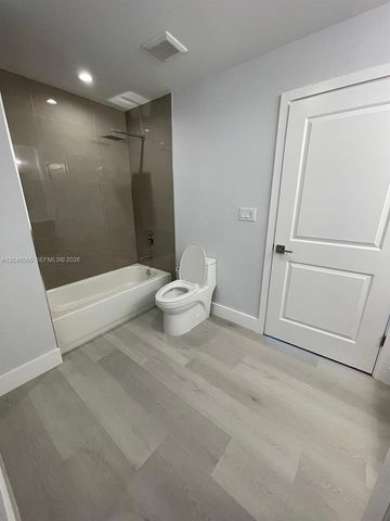 1938 Jackson Street 301, Hollywood, FL 33020