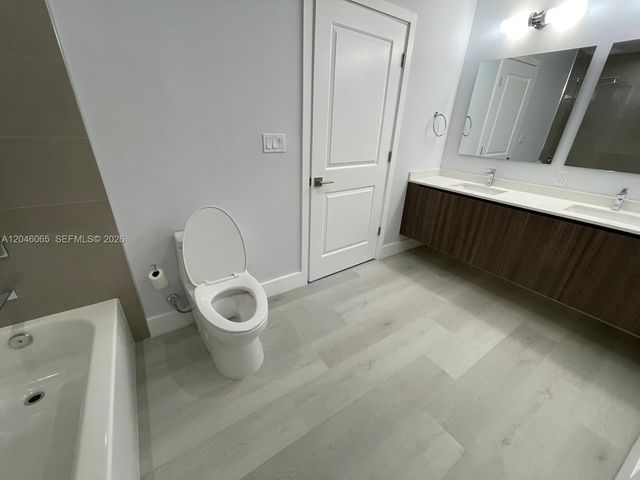 1938 Jackson Street 301, Hollywood, FL 33020