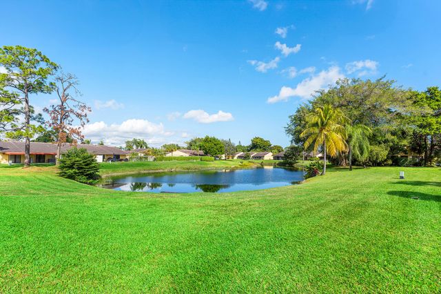 6846 Bridlewood Court, Boca Raton, FL 33433
