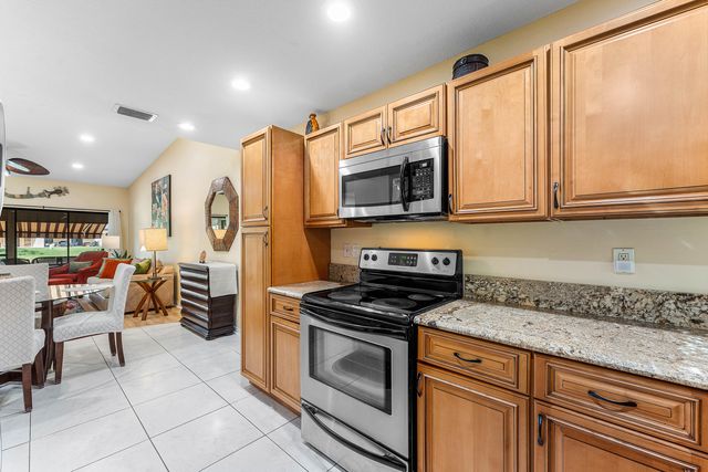 6846 Bridlewood Court, Boca Raton, FL 33433