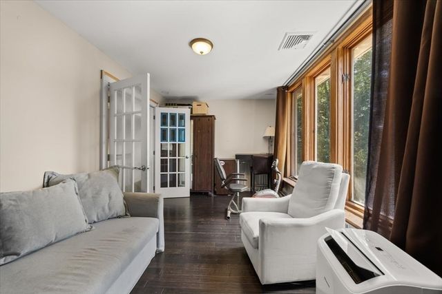 159 Greensboro Rd, Dedham, MA 02026