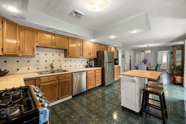 159 Greensboro Rd, Dedham, MA 02026