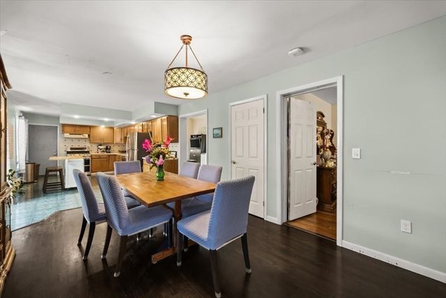 159 Greensboro Rd, Dedham, MA 02026
