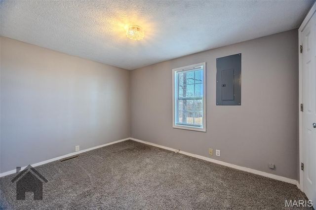 22818 Spruce Road, Waynesville, MO 65583