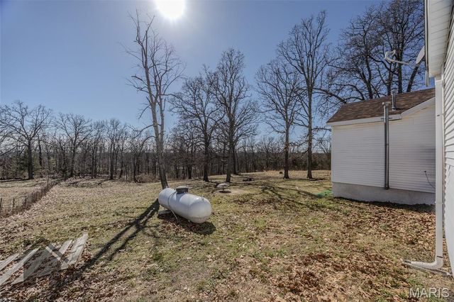 22818 Spruce Road, Waynesville, MO 65583