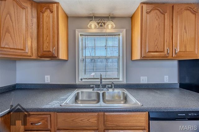 22818 Spruce Road, Waynesville, MO 65583