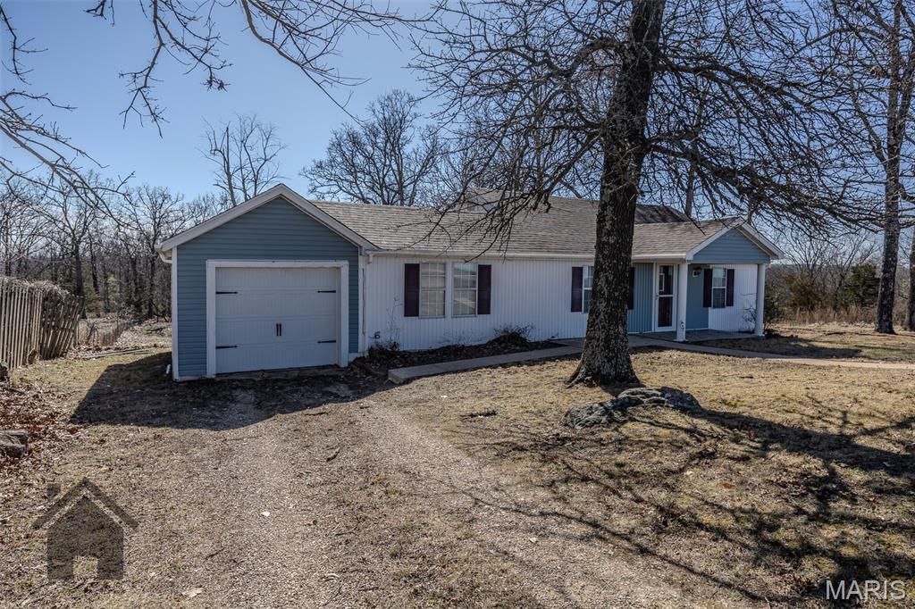 22818 Spruce Road, Waynesville, MO 65583