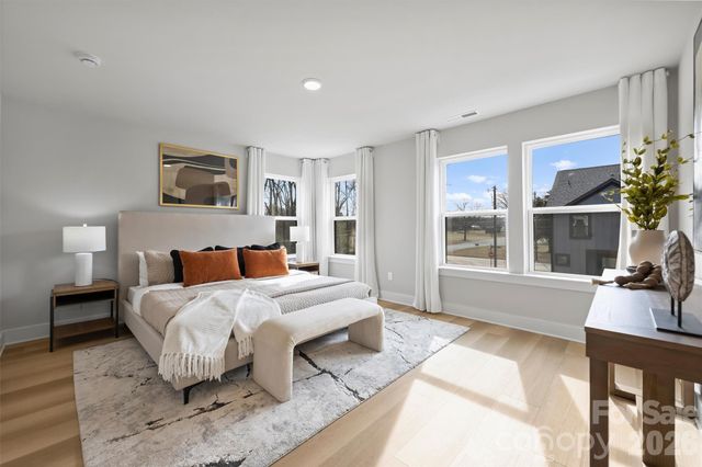 7924 Sansom Circle, Charlotte, NC 28213