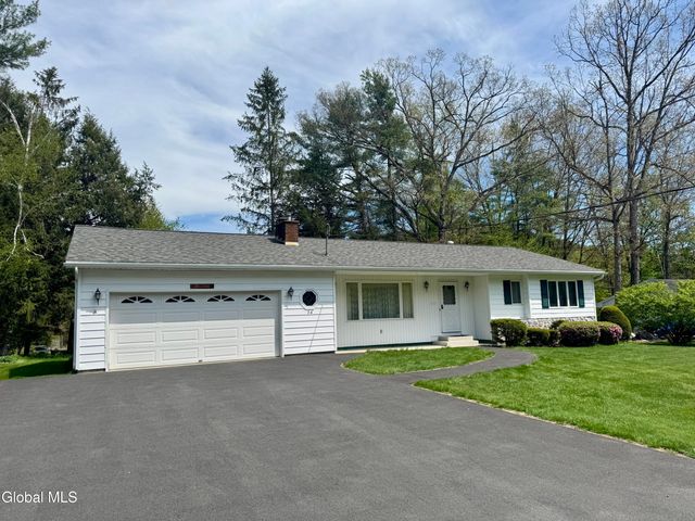 24 Links Avenue, Hadley, NY 12835
