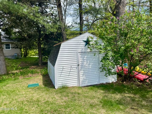 24 Links Avenue, Hadley, NY 12835