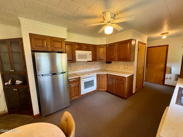 24 Links Avenue, Hadley, NY 12835