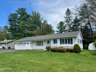24 Links Avenue, Hadley, NY 12835