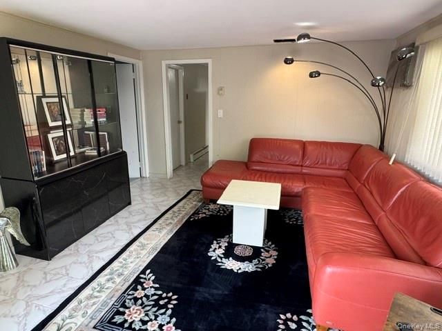 140 Union Avenue B, Lynbrook, NY 11563