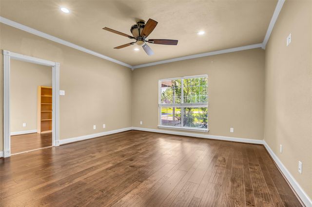29015 Commons Oaks Drive, Huffman, TX 77336