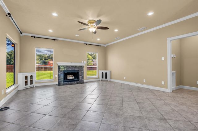 29015 Commons Oaks Drive, Huffman, TX 77336