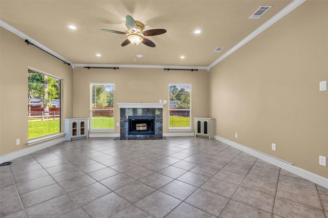 29015 Commons Oaks Drive, Huffman, TX 77336