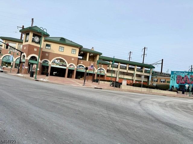 134 Stanton St, Rahway City, NJ 07065