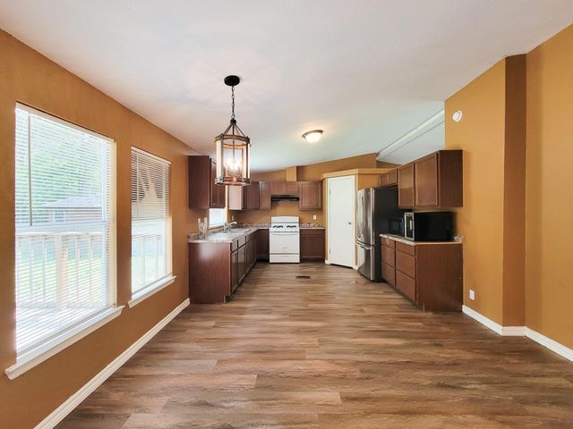 20284 Forest Woods Lane, Montgomery, TX 77356