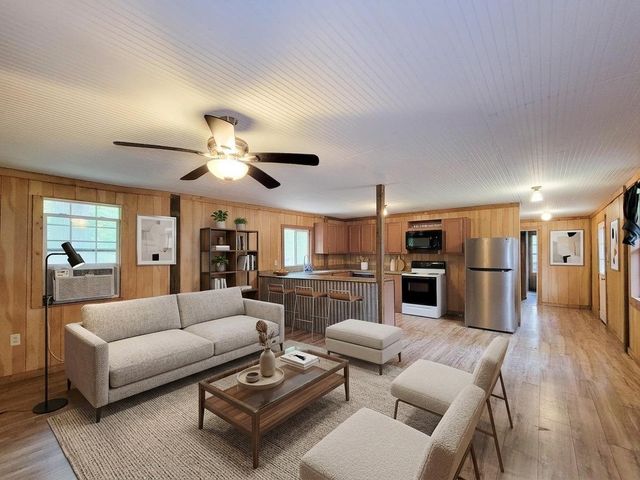 20284 Forest Woods Lane, Montgomery, TX 77356