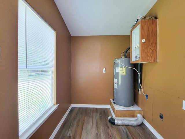 20284 Forest Woods Lane, Montgomery, TX 77356