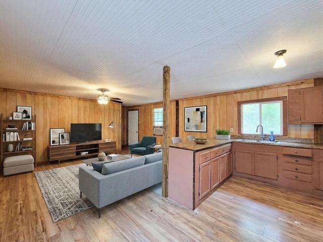 20284 Forest Woods Lane, Montgomery, TX 77356