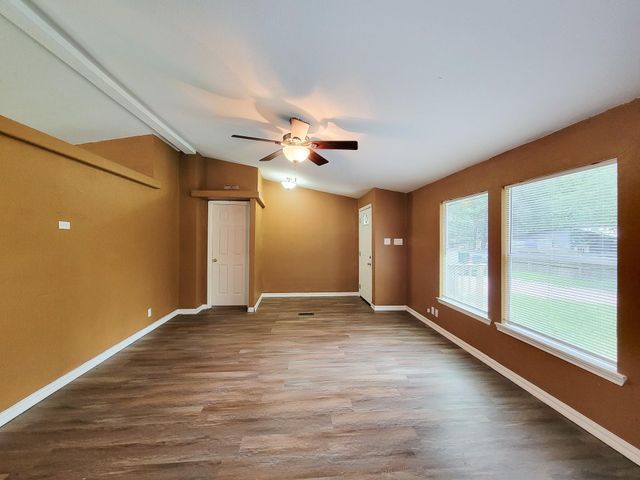 20284 Forest Woods Lane, Montgomery, TX 77356
