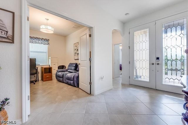 3335 Menores WAY, Fort Myers, FL 33905