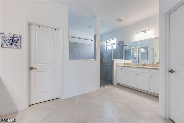 3335 Menores WAY, Fort Myers, FL 33905
