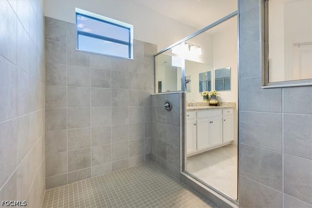 3335 Menores WAY, Fort Myers, FL 33905