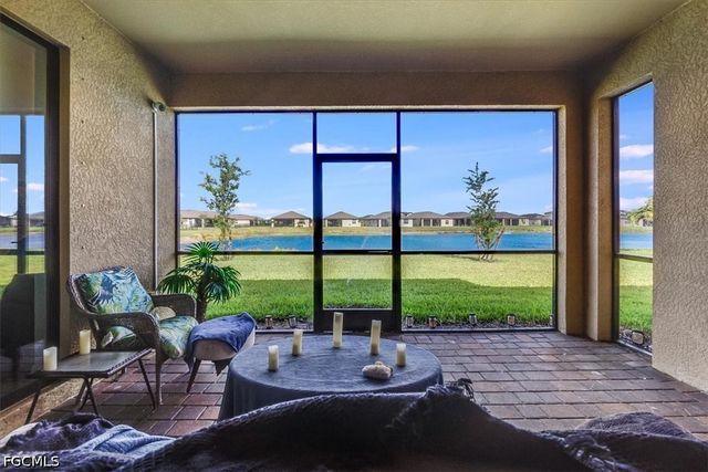 3335 Menores WAY, Fort Myers, FL 33905
