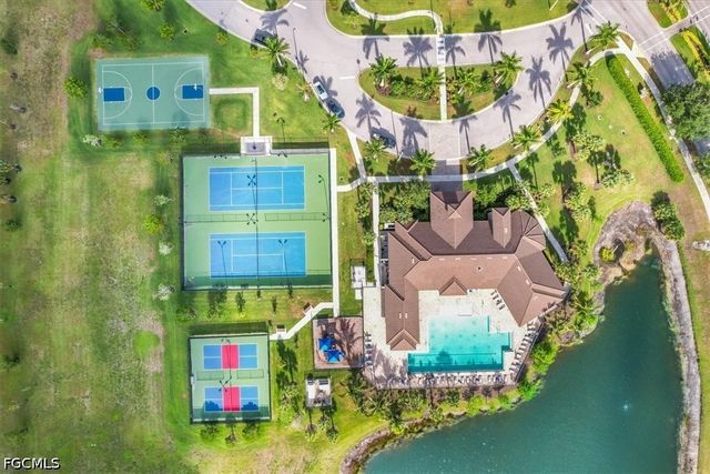 3335 Menores WAY, Fort Myers, FL 33905