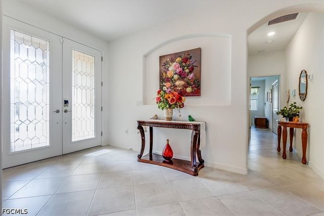 3335 Menores WAY, Fort Myers, FL 33905