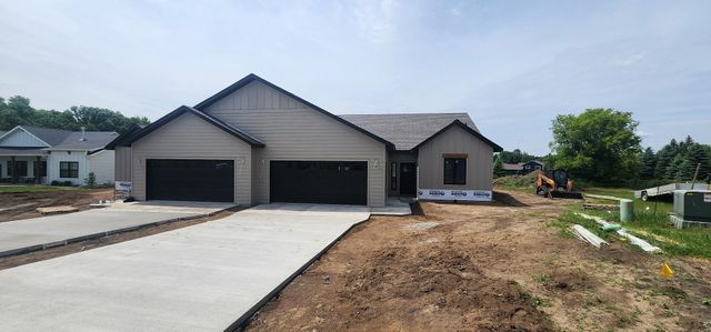 118 Altavista Drive, Detroit Lakes, MN 56501