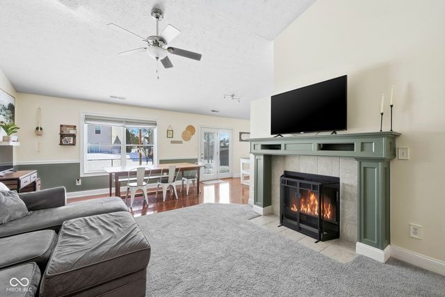 759 Hollowood Lane, Avon, IN 46123