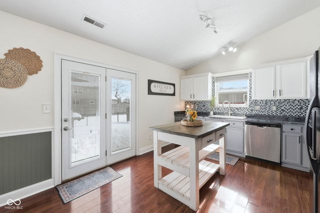 759 Hollowood Lane, Avon, IN 46123