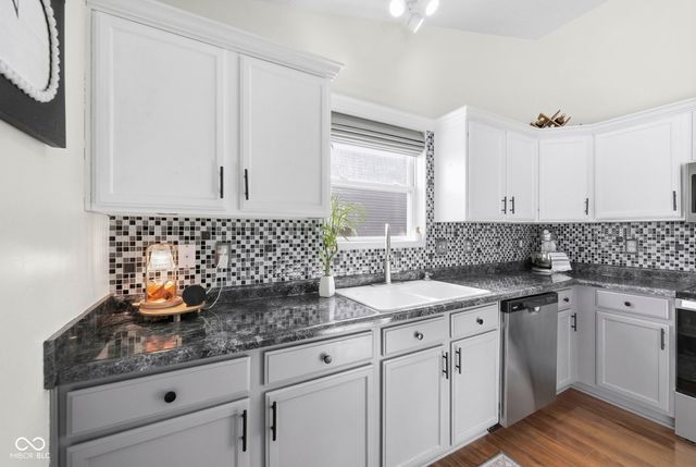 759 Hollowood Lane, Avon, IN 46123