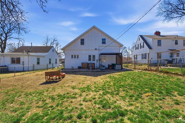 320 W Walnut Street, Junction City, KS 66441