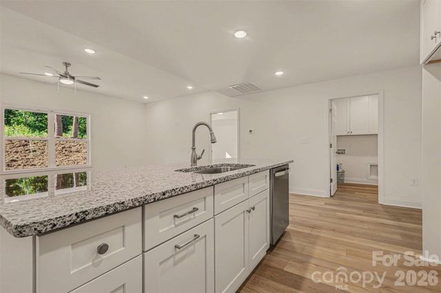 160 Parris Road, Blacksburg, SC 29702