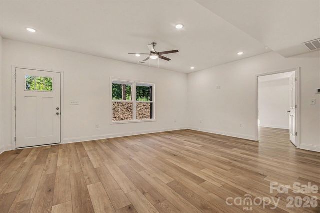 160 Parris Road, Blacksburg, SC 29702