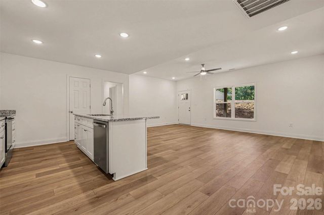 160 Parris Road, Blacksburg, SC 29702