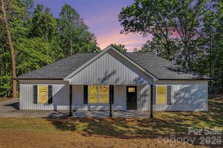 160 Parris Road, Blacksburg, SC 29702