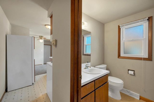 1104 SUYDAM STREET, Green Bay, WI 54301