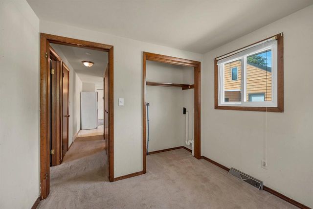 1104 SUYDAM STREET, Green Bay, WI 54301