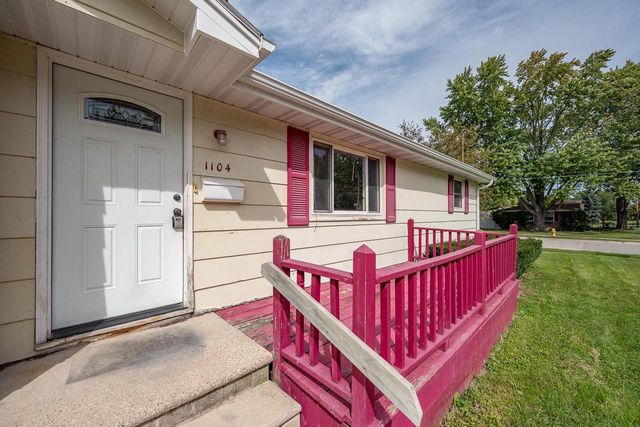 1104 SUYDAM STREET, Green Bay, WI 54301