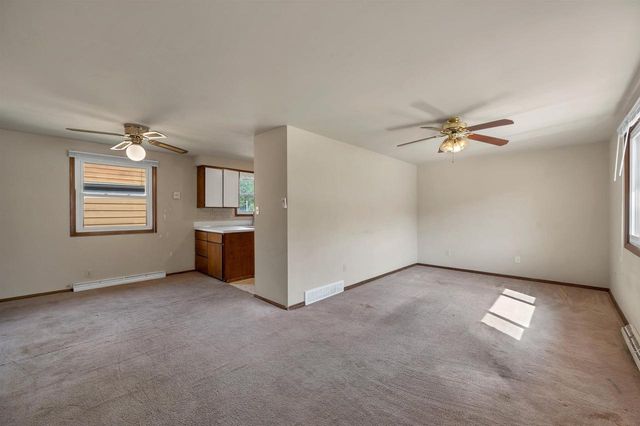 1104 SUYDAM STREET, Green Bay, WI 54301