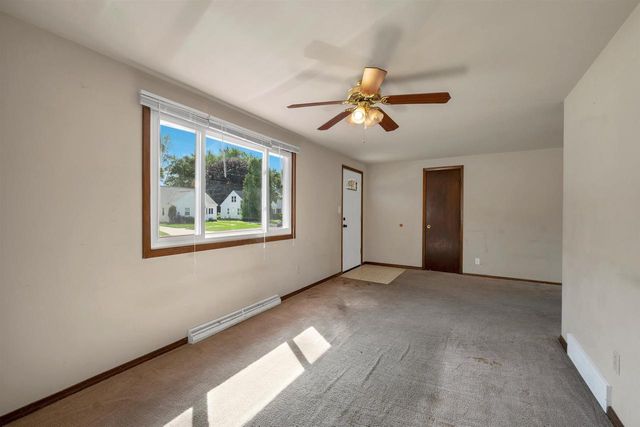 1104 SUYDAM STREET, Green Bay, WI 54301