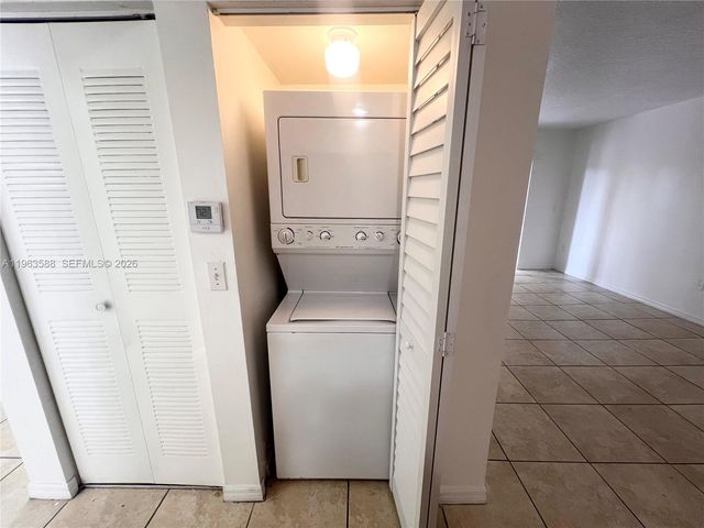 17602 NW 25th Ave 305, Miami Gardens, FL 33056