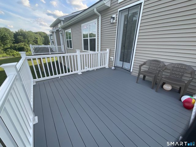 73 Shea Circle, Cheshire, CT 06410