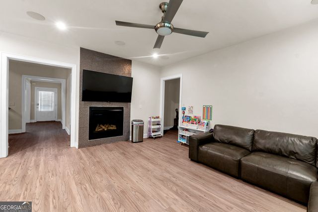 1099 Hibiscus Way SW, Mableton, GA 30126